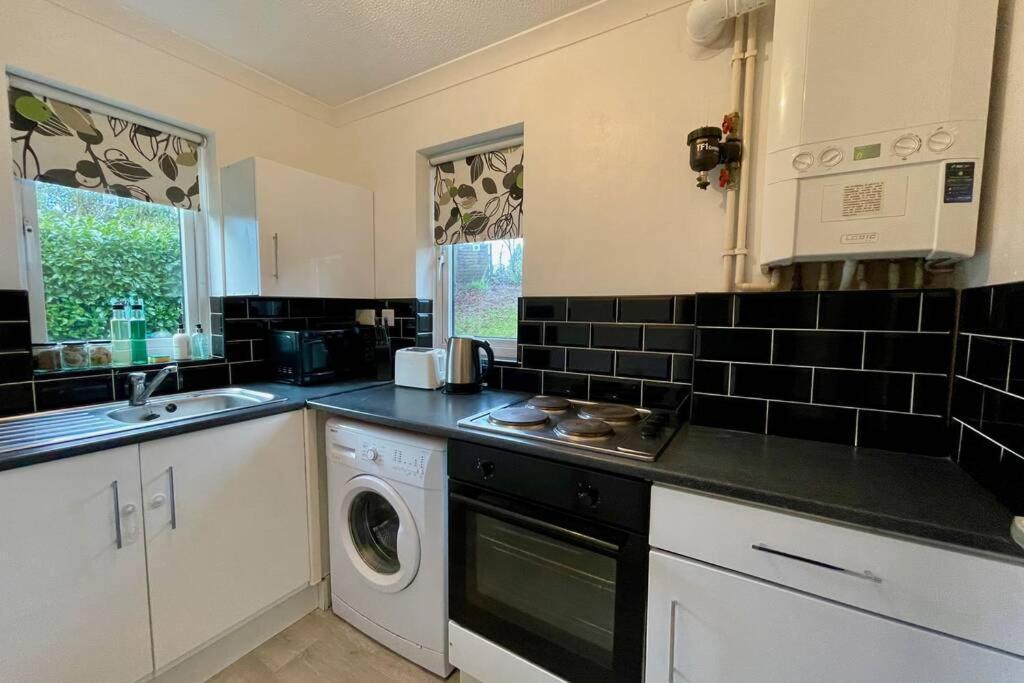 הוילה קארדיף House Near Llandaff For Up To 6 With Parking מראה חיצוני תמונה
